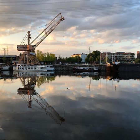 Schiffshotel "Schlafen Im Hafen" Hamburg Eksteriør bilde